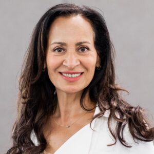 naomi stubbe facilitadora de retiros psicodélicos